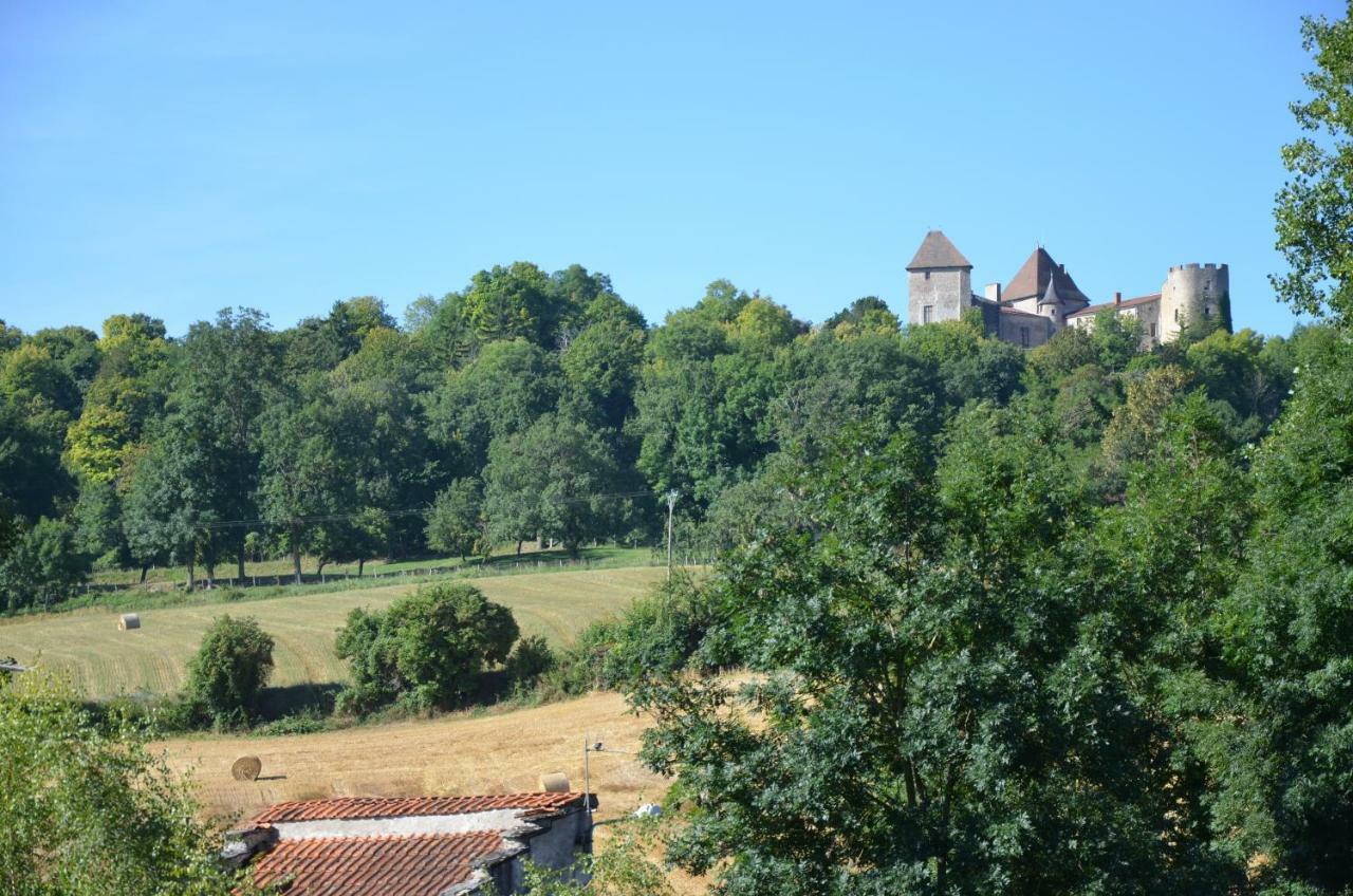 Le Vieux Velo Bed & Breakfast Chaptuzat ภายนอก รูปภาพ