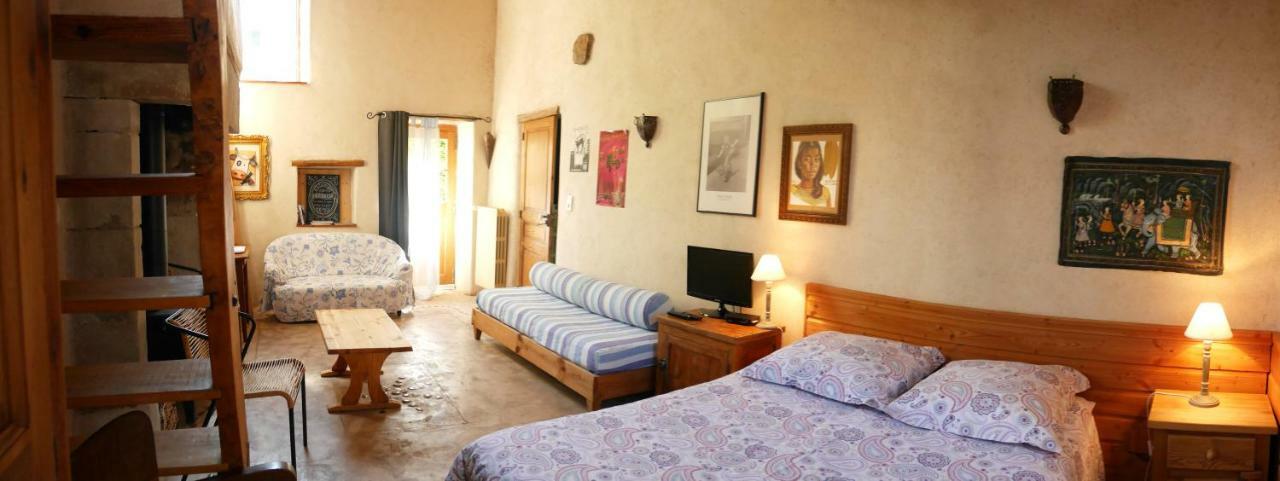 Le Vieux Velo Bed & Breakfast Chaptuzat ภายนอก รูปภาพ